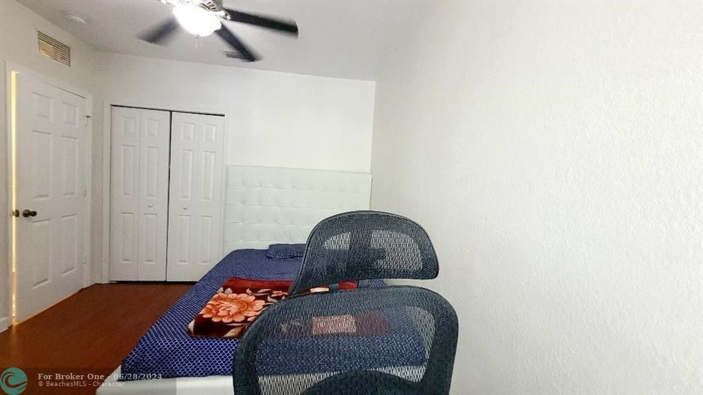 For Rent: $3,100 (3 beds, 2 baths, 1452 Square Feet)