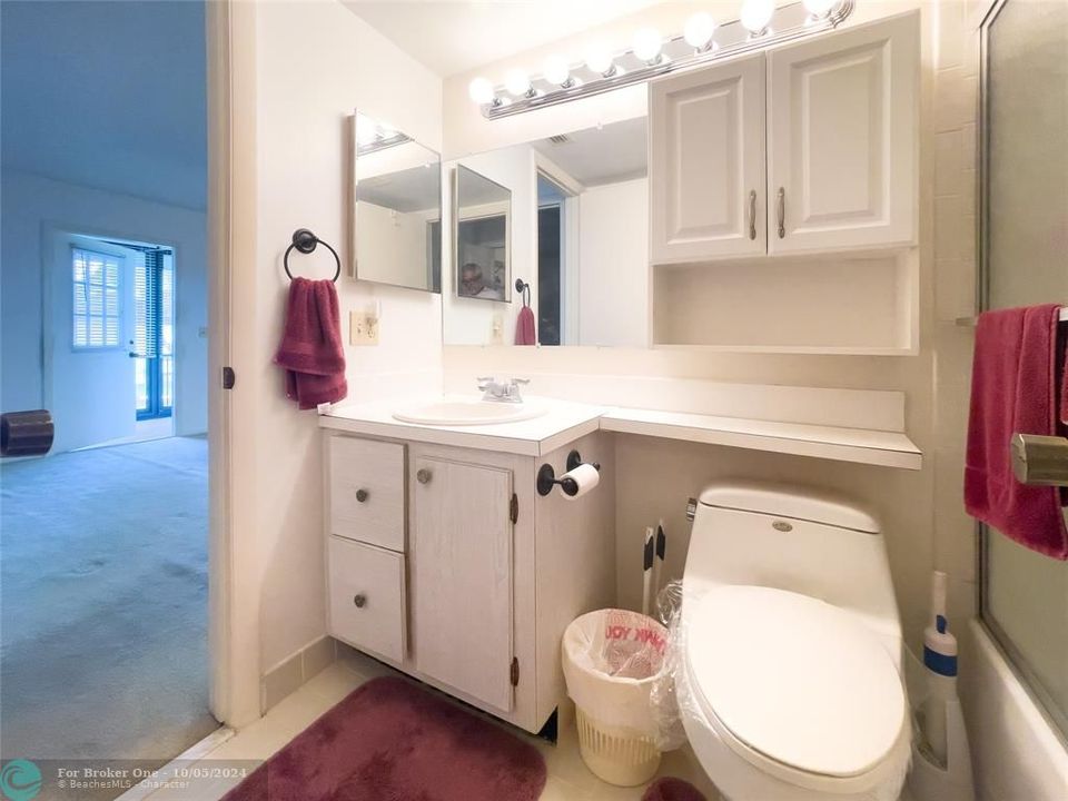 Recently Sold: $115,000 (1 beds, 1 baths, 682 Square Feet)