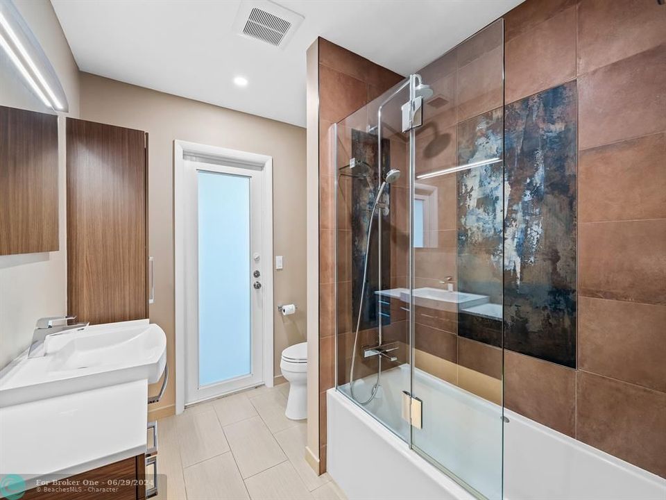 待售: $1,195,000 (3 贝兹, 2 浴室, 2070 平方英尺)