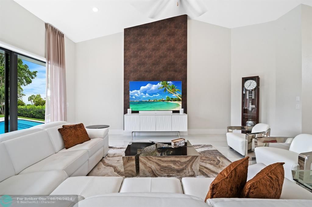 Active With Contract: $1,195,000 (3 beds, 2 baths, 2408 Square Feet)