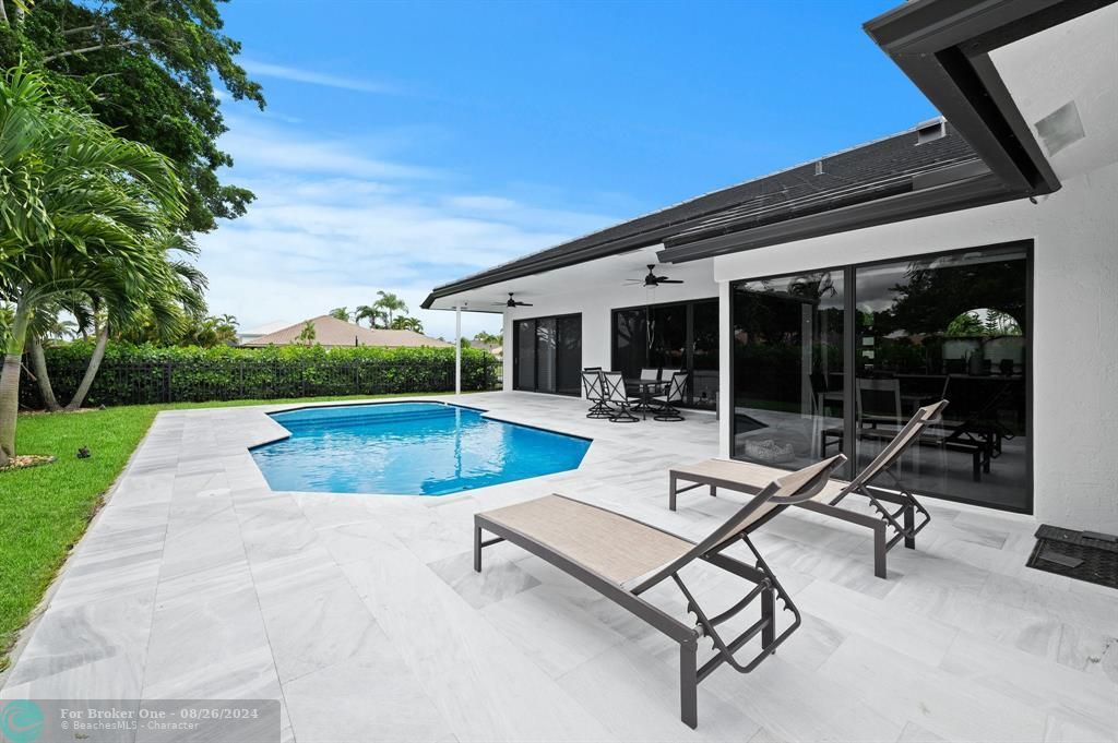 Active With Contract: $1,195,000 (3 beds, 2 baths, 2408 Square Feet)