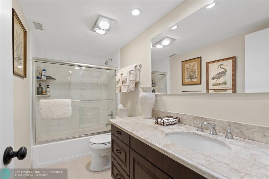 待售: $759,000 (2 贝兹, 2 浴室, 1230 平方英尺)