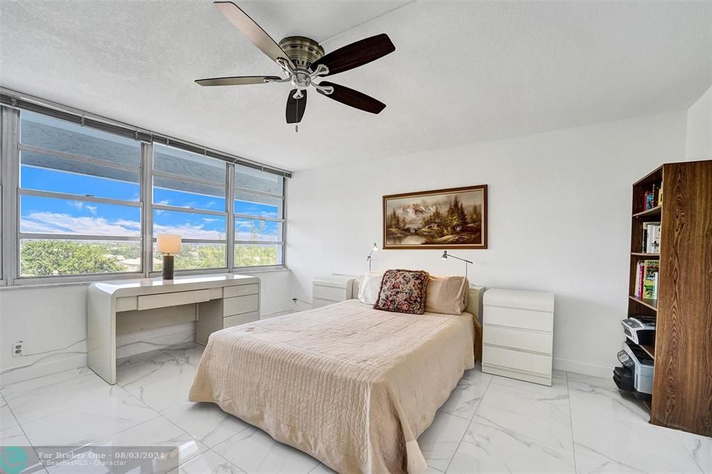 Active With Contract: $6,000 (3 beds, 2 baths, 2600 Square Feet)