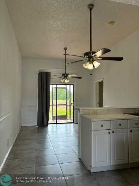 For Rent: $2,300 (2 beds, 2 baths, 662 Square Feet)