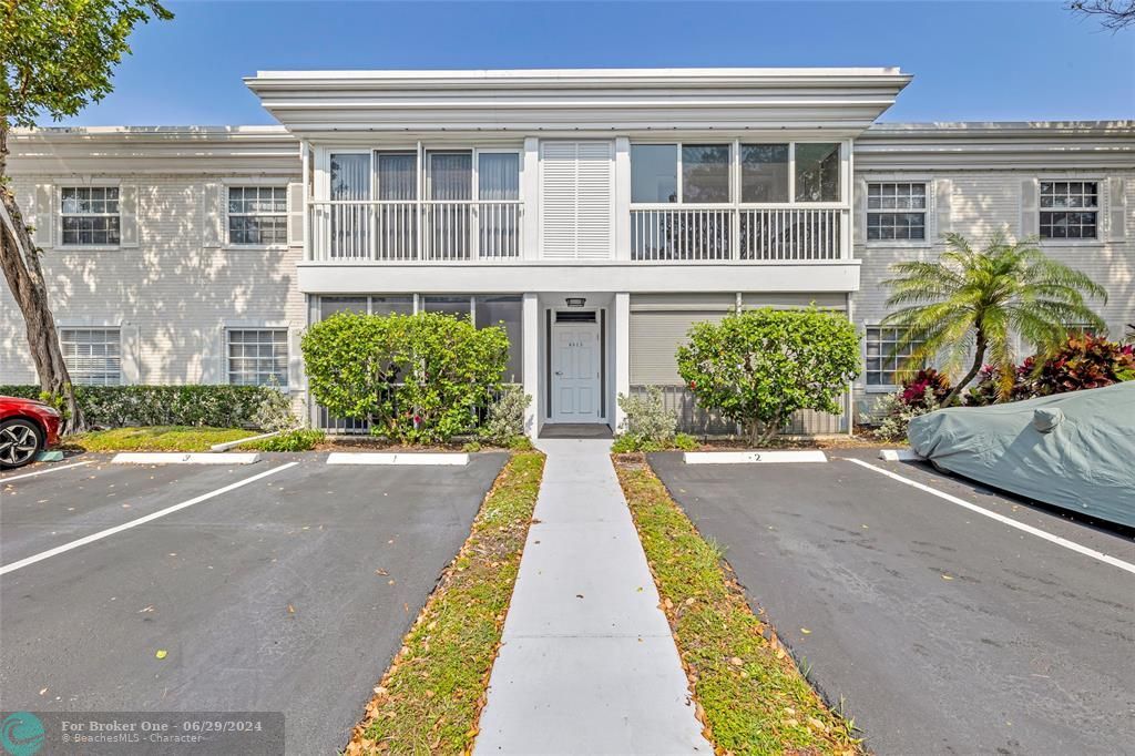 Active With Contract: $469,000 (2 beds, 2 baths, 1250 Square Feet)