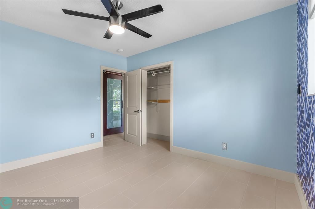 Active With Contract: $1,100,000 (3 beds, 2 baths, 1887 Square Feet)