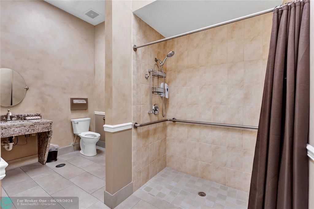 待售: $699,000 (3 贝兹, 3 浴室, 2858 平方英尺)