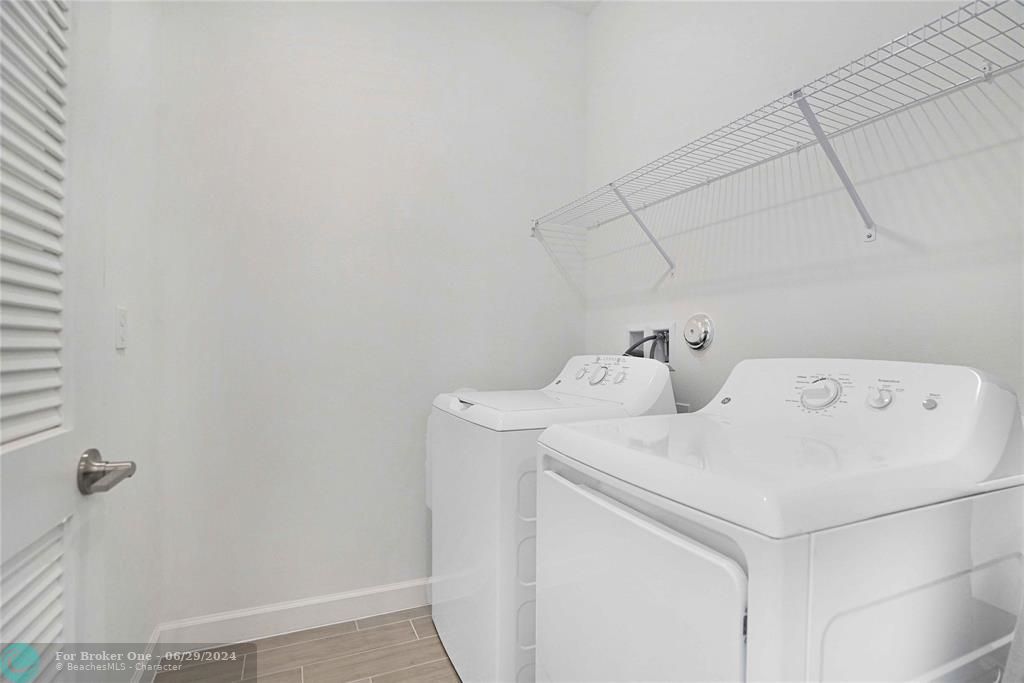 待售: $499,000 (3 贝兹, 2 浴室, 1694 平方英尺)
