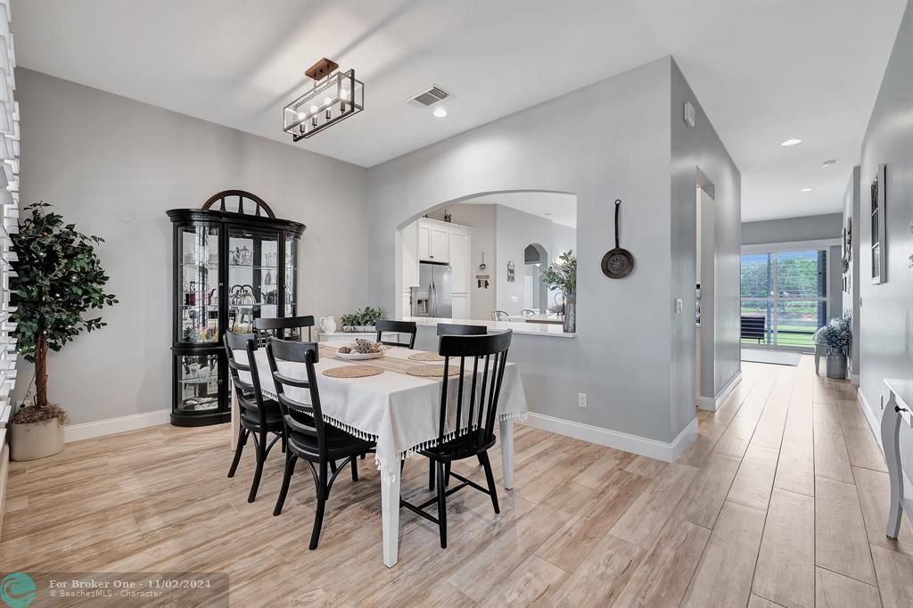 Active With Contract: $459,900 (3 beds, 2 baths, 1928 Square Feet)