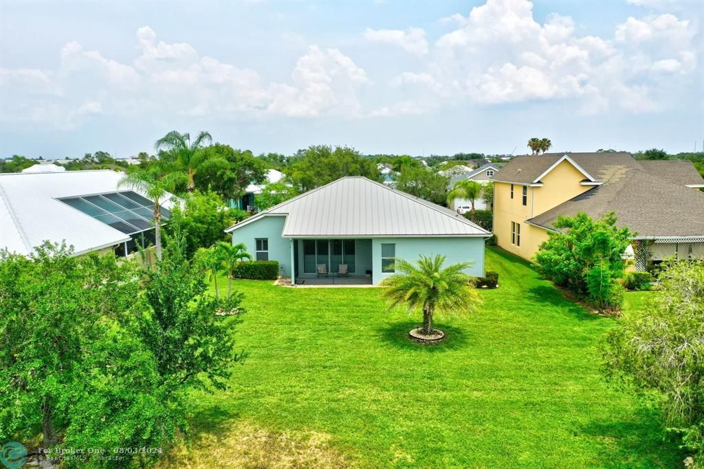 Active With Contract: $459,900 (3 beds, 2 baths, 1928 Square Feet)