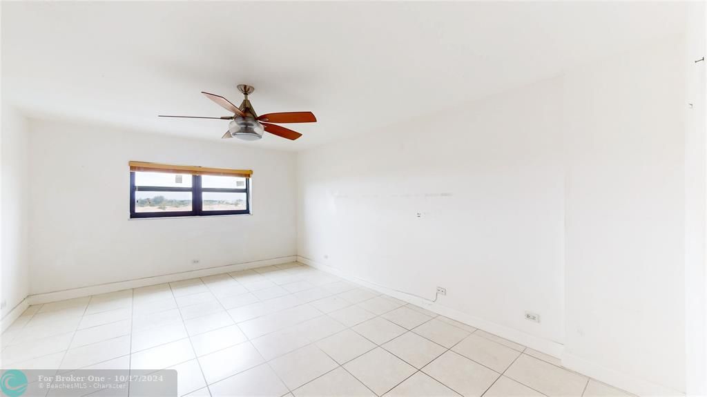 For Sale: $279,000 (2 beds, 2 baths, 1470 Square Feet)