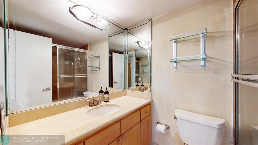 For Sale: $279,000 (2 beds, 2 baths, 1470 Square Feet)