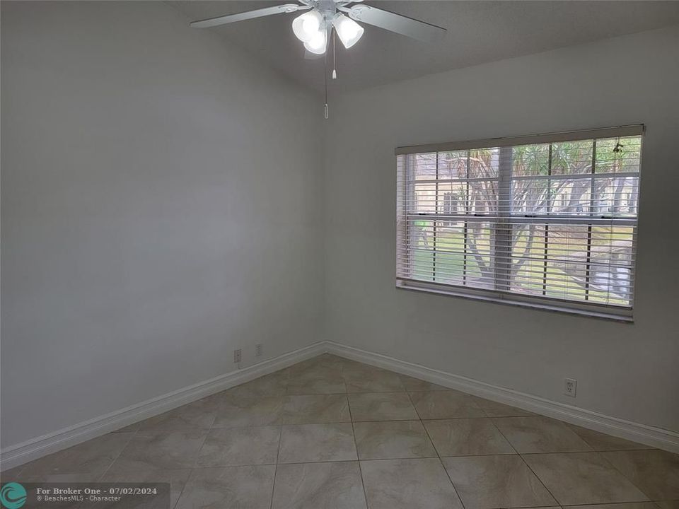 For Rent: $2,500 (2 beds, 2 baths, 1093 Square Feet)