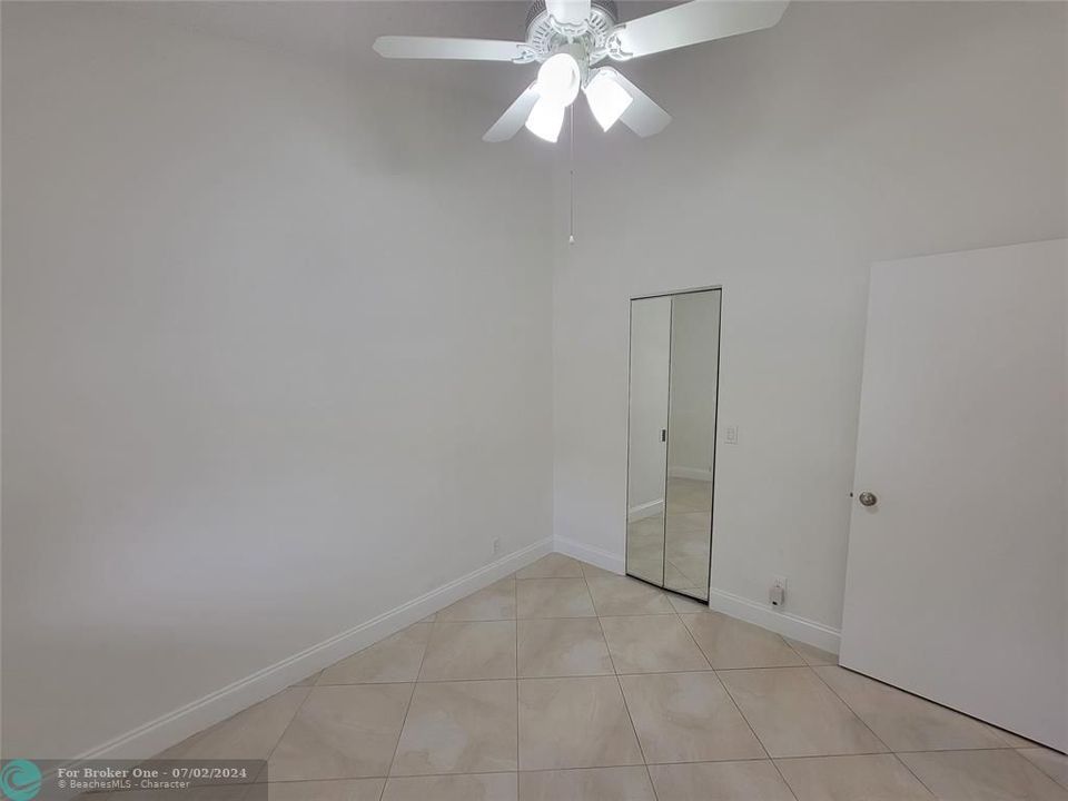 For Rent: $2,500 (2 beds, 2 baths, 1093 Square Feet)