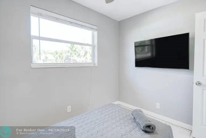 Active With Contract: $4,400 (3 beds, 2 baths, 1860 Square Feet)