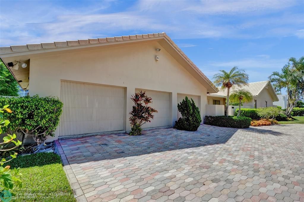 For Sale: $4,750,000 (3 beds, 3 baths, 3403 Square Feet)