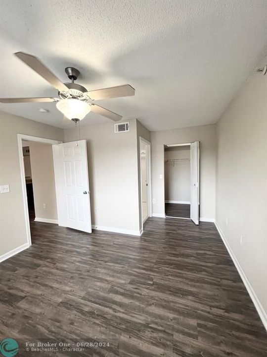 For Rent: $2,095 (2 beds, 2 baths, 1067 Square Feet)