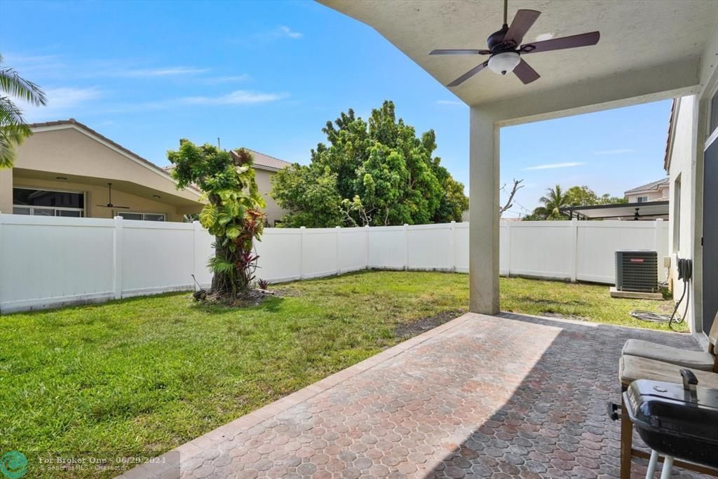 Active With Contract: $680,000 (3 beds, 2 baths, 2157 Square Feet)