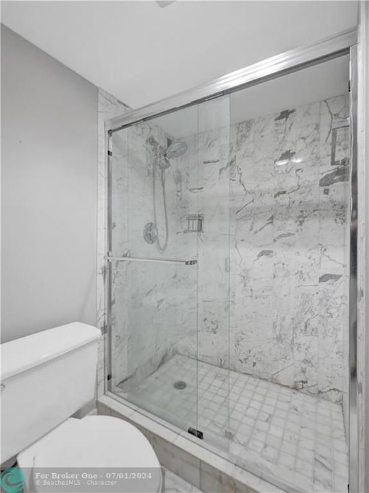 待售: $599,000 (2 贝兹, 2 浴室, 1330 平方英尺)