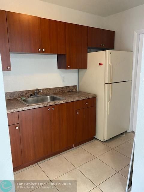 Active With Contract: $1,499 (1 beds, 1 baths, 0 Square Feet)