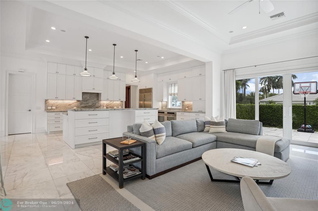 For Sale: $7,500,000 (5 beds, 4 baths, 4602 Square Feet)