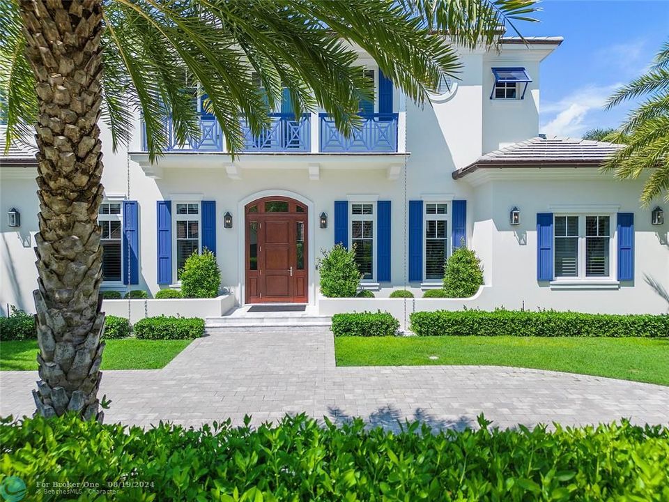 For Sale: $7,500,000 (5 beds, 4 baths, 4602 Square Feet)