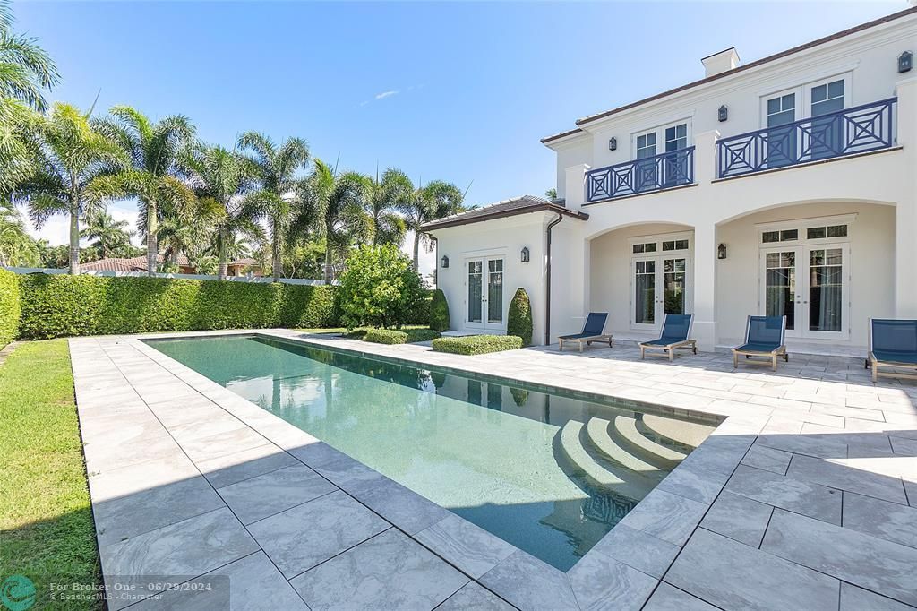 For Sale: $7,500,000 (5 beds, 4 baths, 4602 Square Feet)