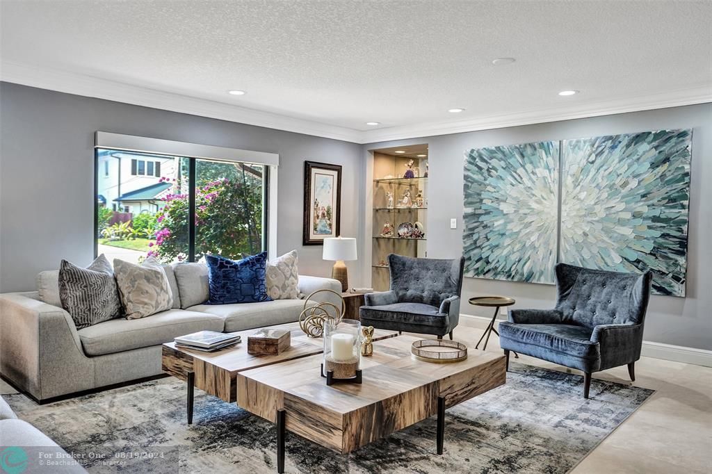 Active With Contract: $2,750,000 (4 beds, 3 baths, 2920 Square Feet)