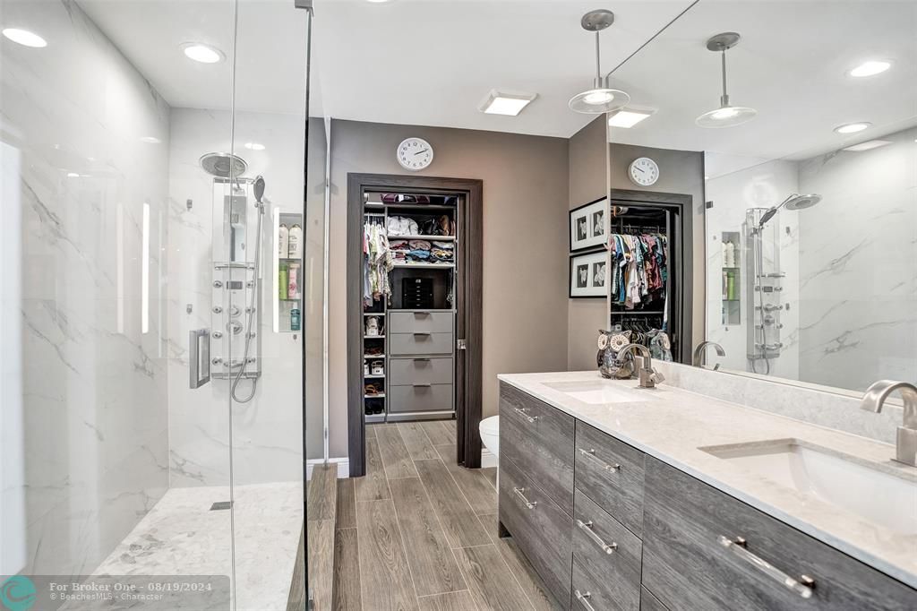 Active With Contract: $2,750,000 (4 beds, 3 baths, 2507 Square Feet)