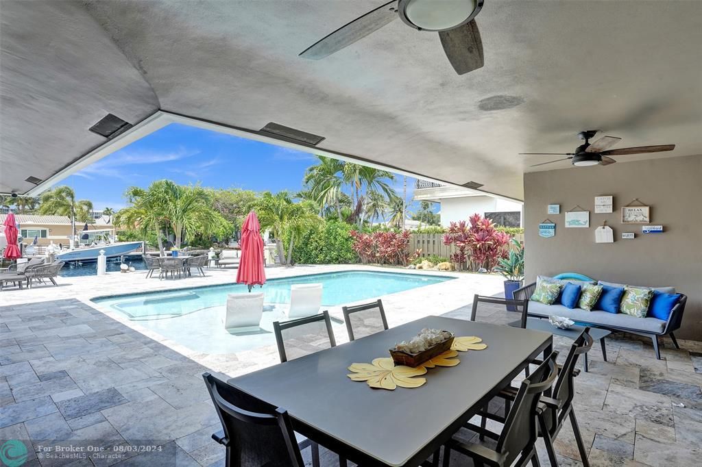 Active With Contract: $2,750,000 (4 beds, 3 baths, 2920 Square Feet)