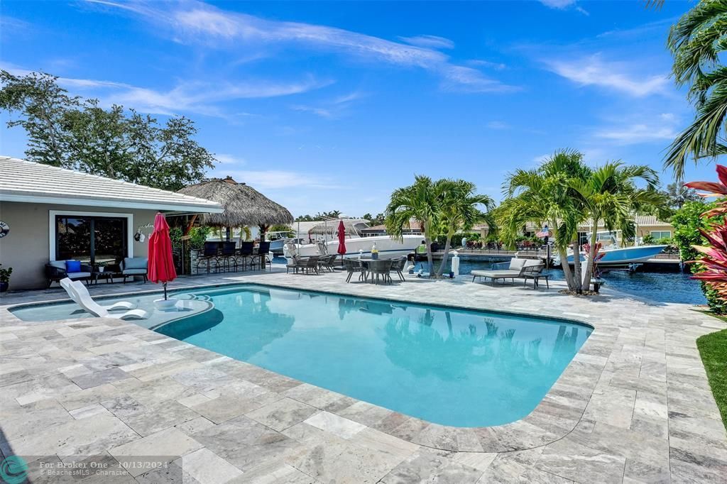 Active With Contract: $2,750,000 (4 beds, 3 baths, 2507 Square Feet)