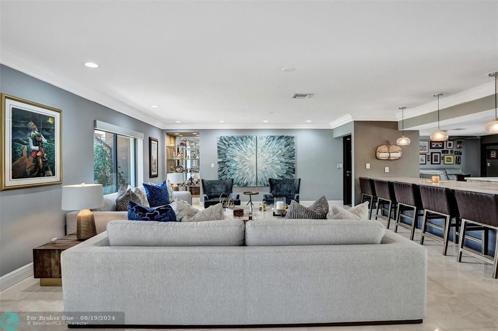 Active With Contract: $2,750,000 (4 beds, 3 baths, 2507 Square Feet)