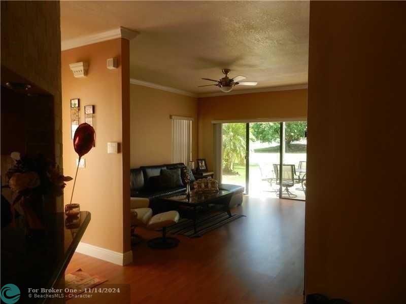 For Rent: $3,200 (3 beds, 2 baths, 1450 Square Feet)