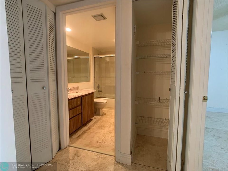 出租: $2,400 (2 贝兹, 2 浴室, 1385 平方英尺)