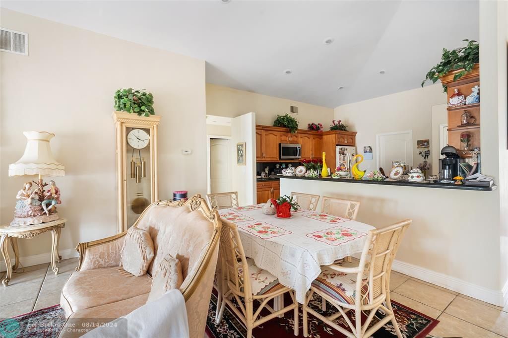 For Sale: $699,900 (4 beds, 2 baths, 2354 Square Feet)