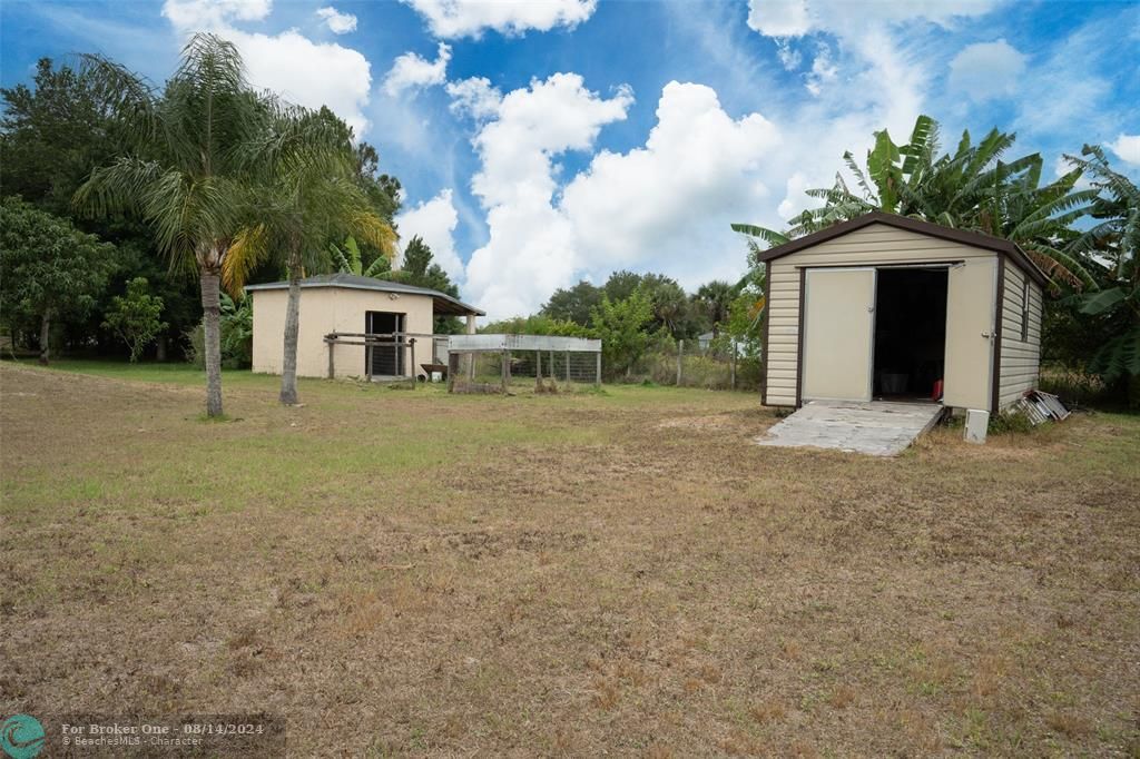 For Sale: $699,900 (4 beds, 2 baths, 2354 Square Feet)