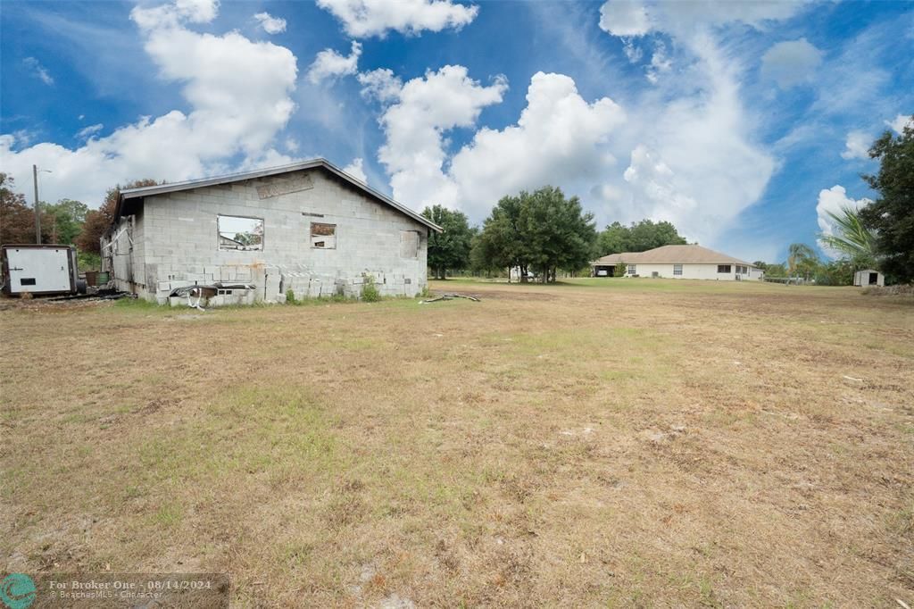 For Sale: $699,900 (4 beds, 2 baths, 2354 Square Feet)