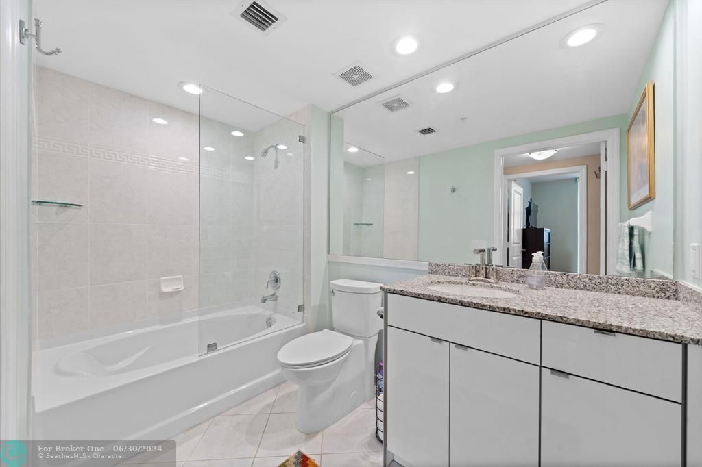 待售: $659,000 (2 贝兹, 2 浴室, 1080 平方英尺)