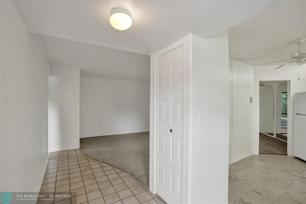 For Sale: $218,000 (2 beds, 2 baths, 1152 Square Feet)