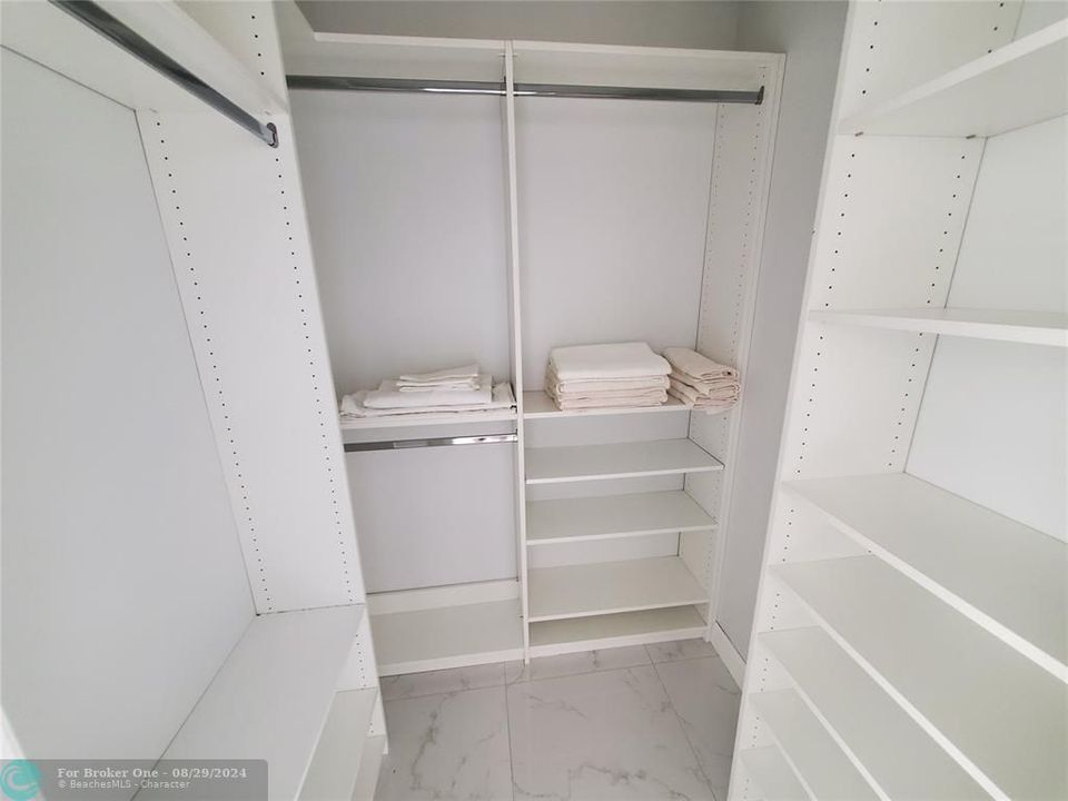 En Renta: $2,450 (1 camas, 1 baños, 700 Pies cuadrados)