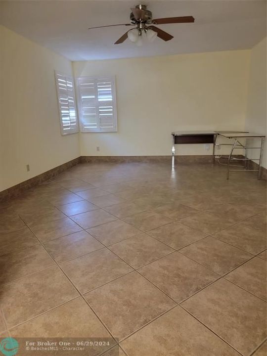 For Rent: $2,500 (3 beds, 2 baths, 1544 Square Feet)