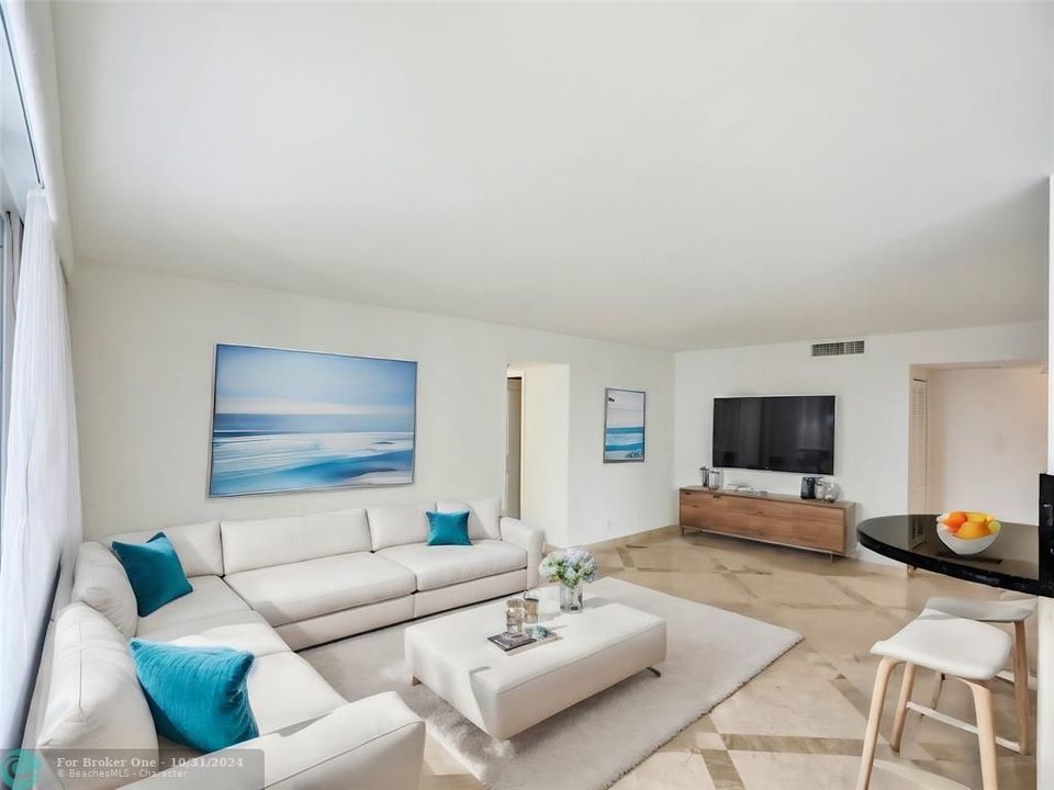 For Sale: $615,000 (2 beds, 2 baths, 1440 Square Feet)