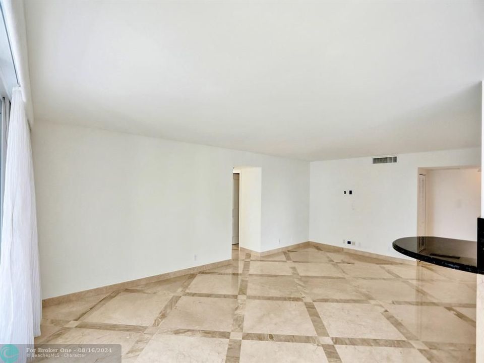 For Sale: $615,000 (2 beds, 2 baths, 1440 Square Feet)