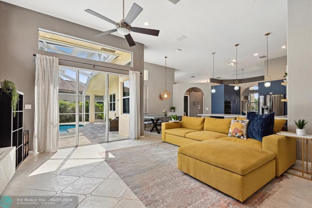 Active With Contract: $935,000 (5 beds, 3 baths, 2322 Square Feet)
