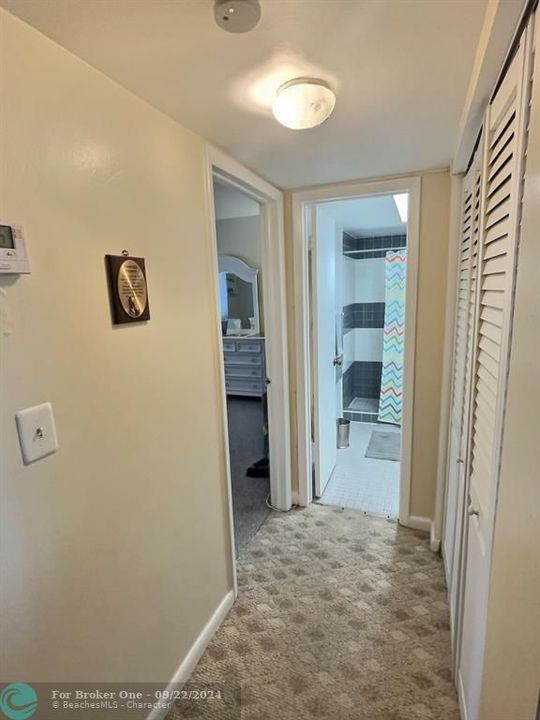 Active With Contract: $147,900 (2 beds, 2 baths, 1030 Square Feet)