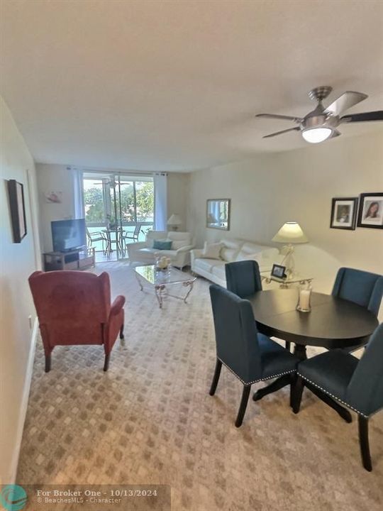 Active With Contract: $147,900 (2 beds, 2 baths, 1030 Square Feet)