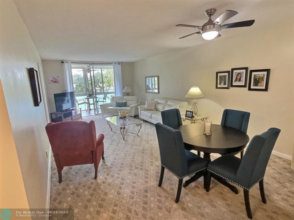 Active With Contract: $147,900 (2 beds, 2 baths, 1030 Square Feet)