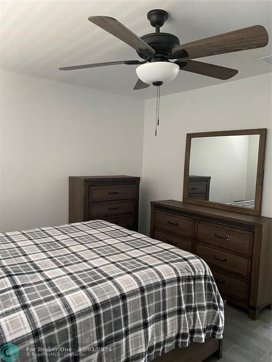 For Sale: $1,700 (1 beds, 1 baths, 0 Square Feet)