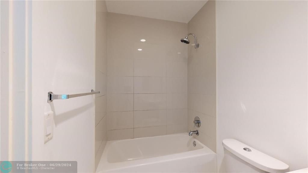 待售: $365,000 (3 贝兹, 2 浴室, 1260 平方英尺)