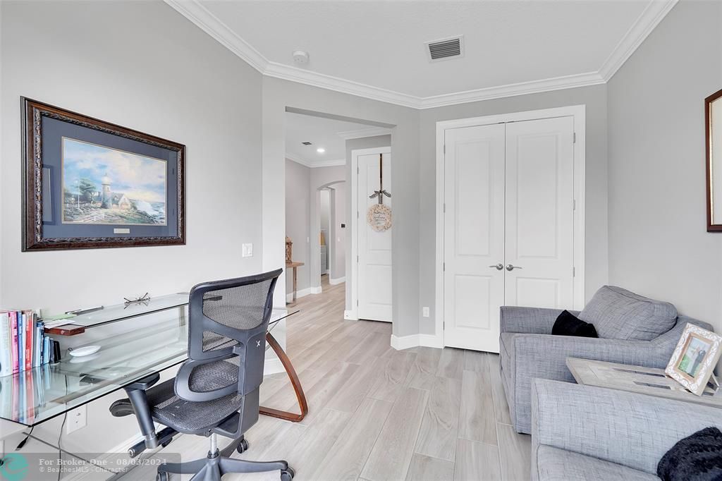 Active With Contract: $800,000 (4 beds, 2 baths, 1874 Square Feet)